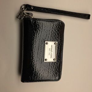 Michael Kors Brand New Wristlet/Wallet with tags